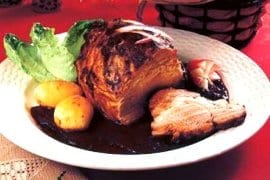 Lomito Relleno con Salsa de frutos rojos