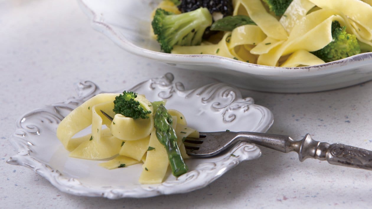 Pasta con Vegetales y Tofu con Ajonjolí – - Receta
