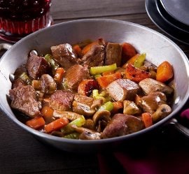Estofado de res con verduras Estofado de res con verduras