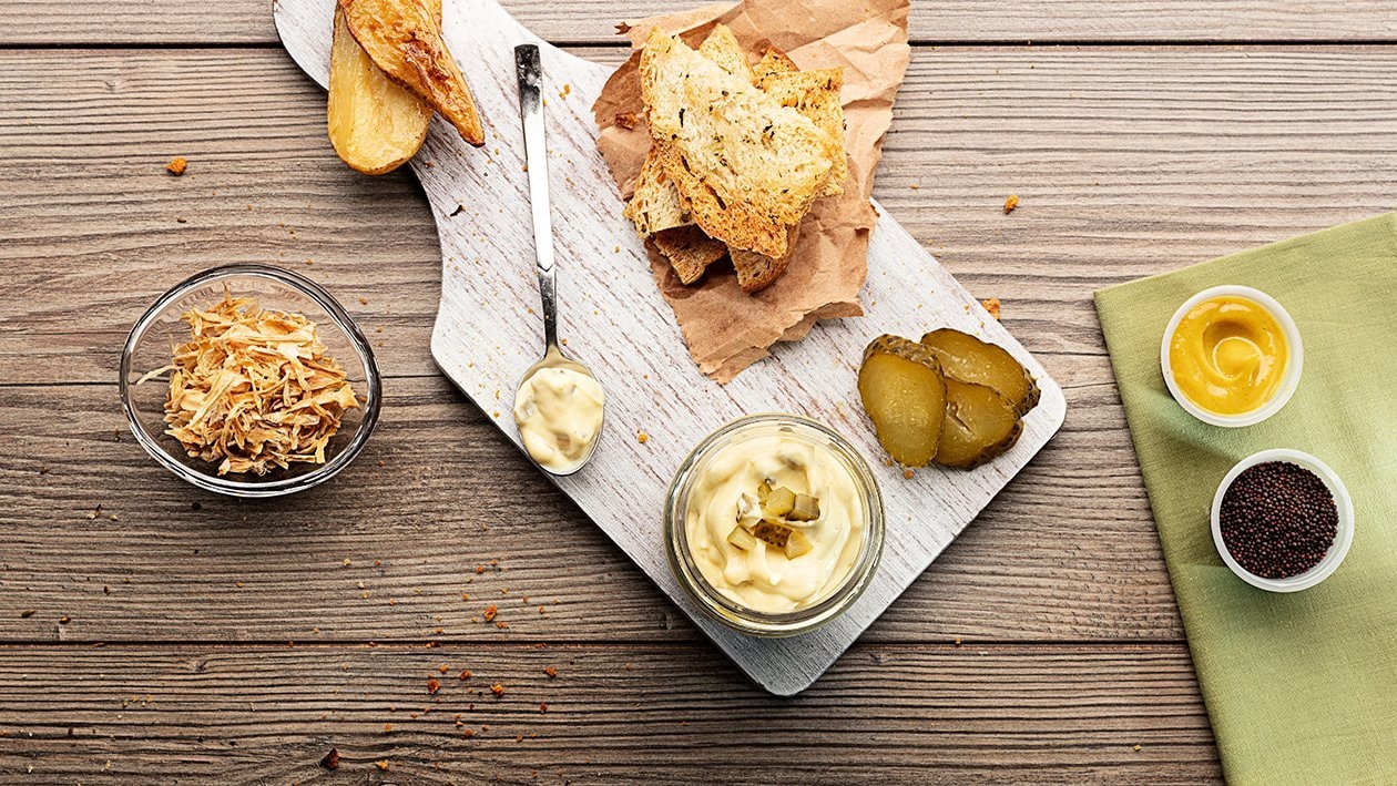 DIP DE PEPINILLO AGRIDULCE CON CEBOLLA Y MOSTAZA DI JON – - Receta