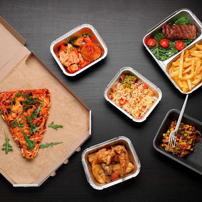 Conoce los mitos y realidades de la entrega de comida a domicilio