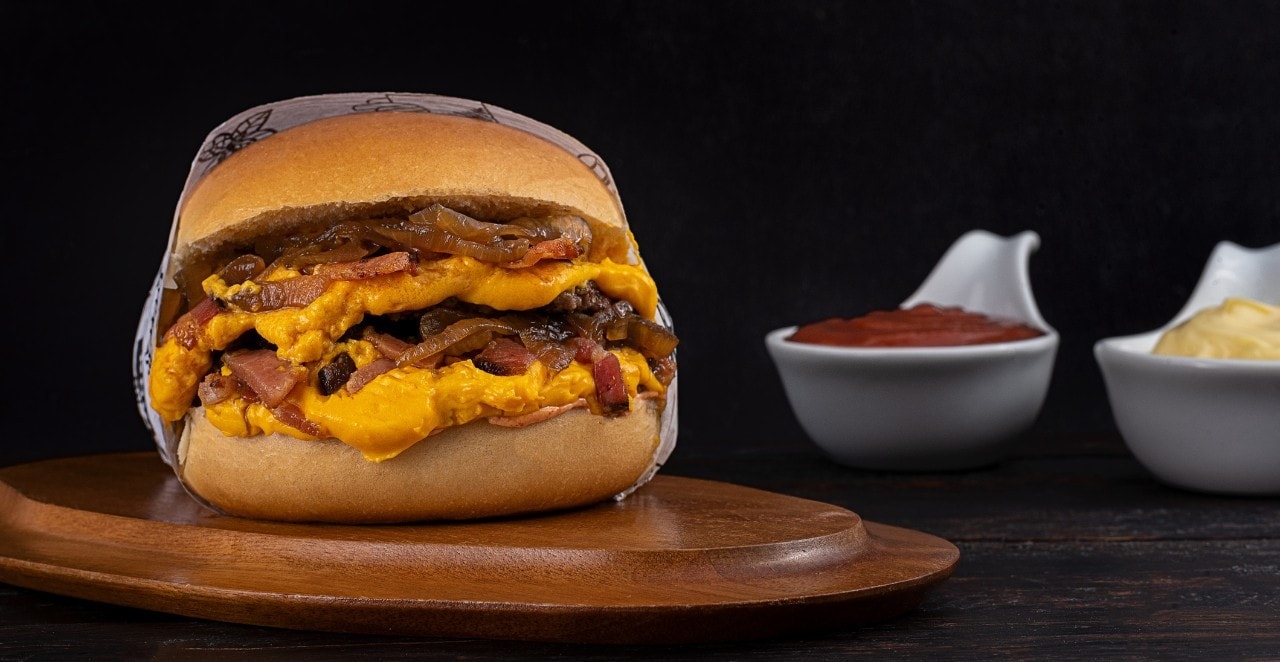 Comida rápida: 4 ingredientes para tus hamburguesas que te harán reducir costos