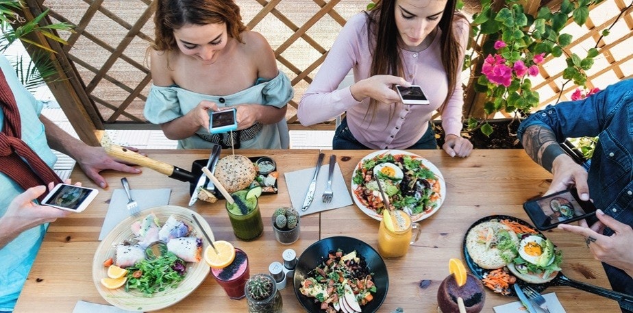Fotos de comida: aumenta la exposición del local en las redes gracias a tus clientes
