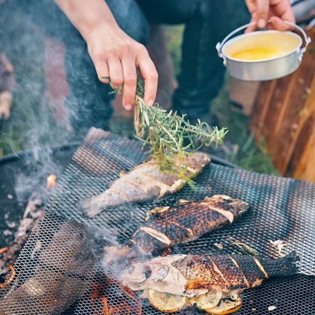 Aprovecha las técnicas de ahumado para innovar tu menú