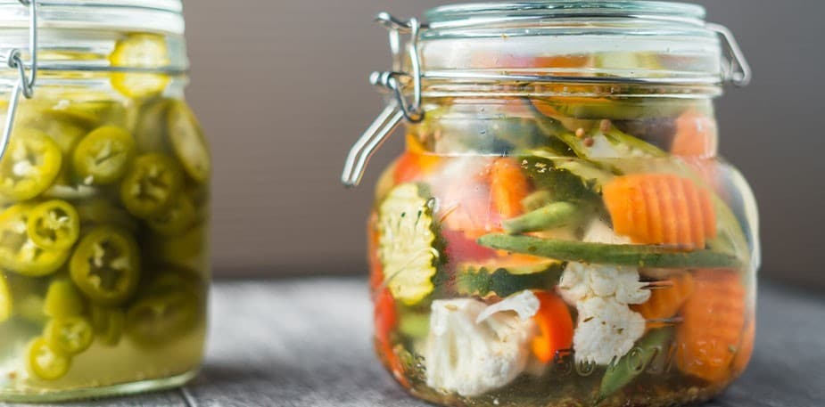 Cómo hacer una chilera de la casa con Salsa Lizano